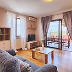 公寓 Dea Vista 普拉